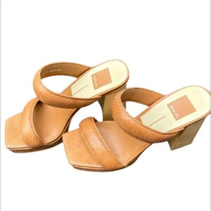 EUC Dolce Vita “Atlas Heels” platform heels size 7.5 M